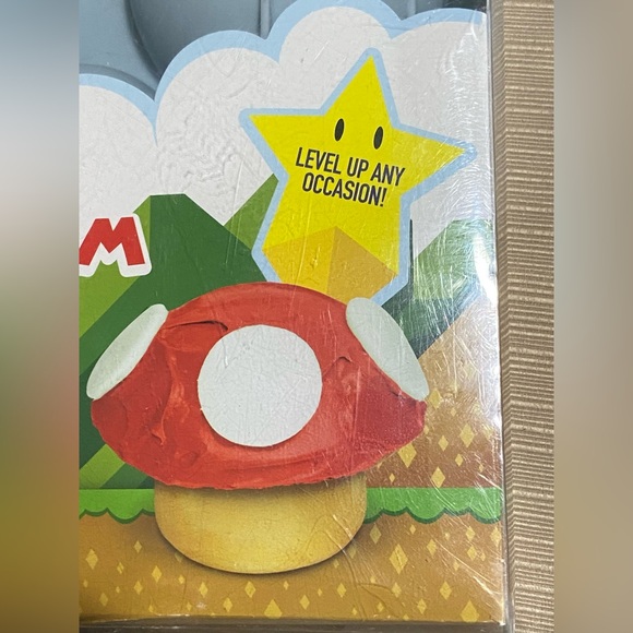 New Think Geek 2014 8-Bit Mushroom Cupcake Pan Mario Power Up Silicone Mold - Picture 6 of 8